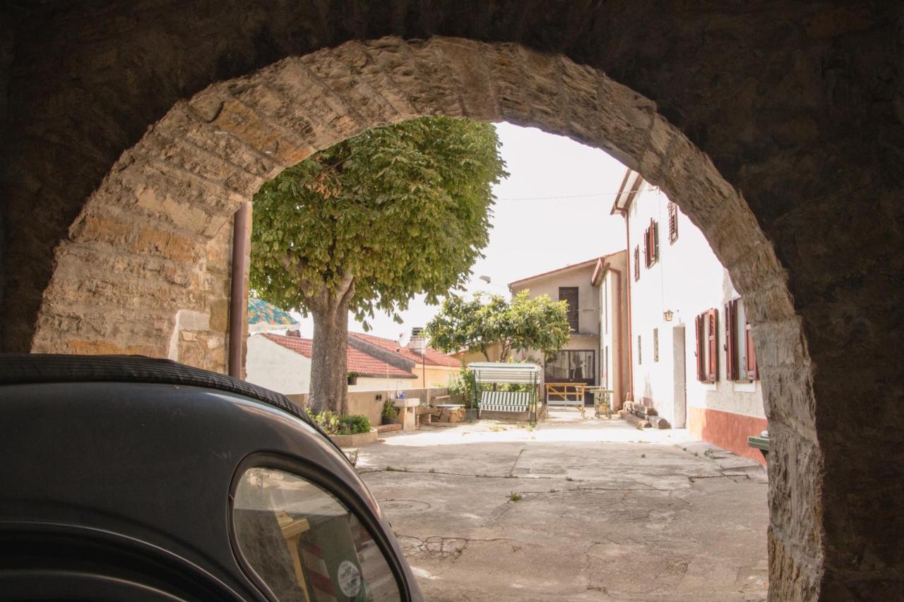 מלון San Dorligo della Valle Oltre L'Arco מראה חיצוני תמונה